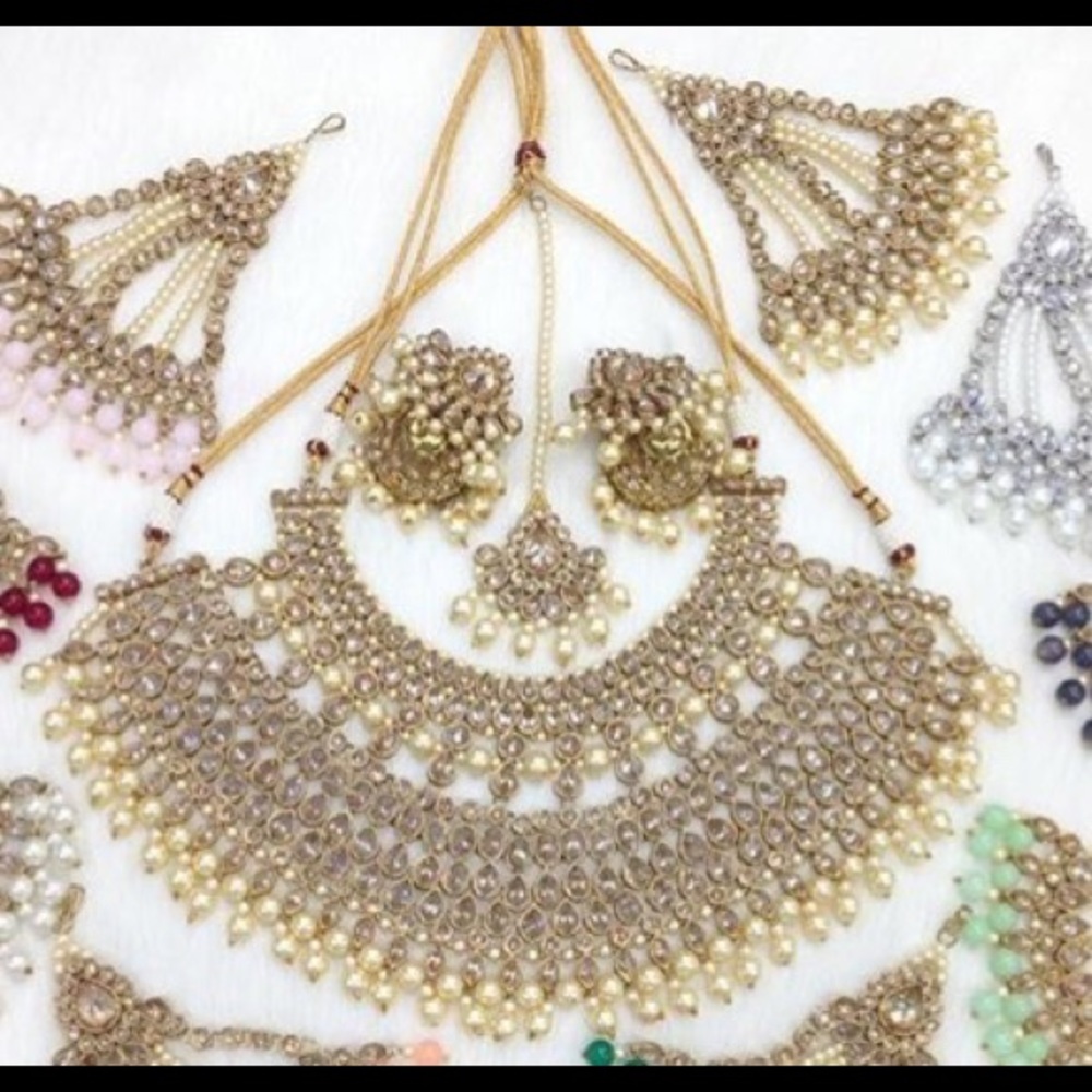5 piece heavy high end bridal set Indian Bollywood